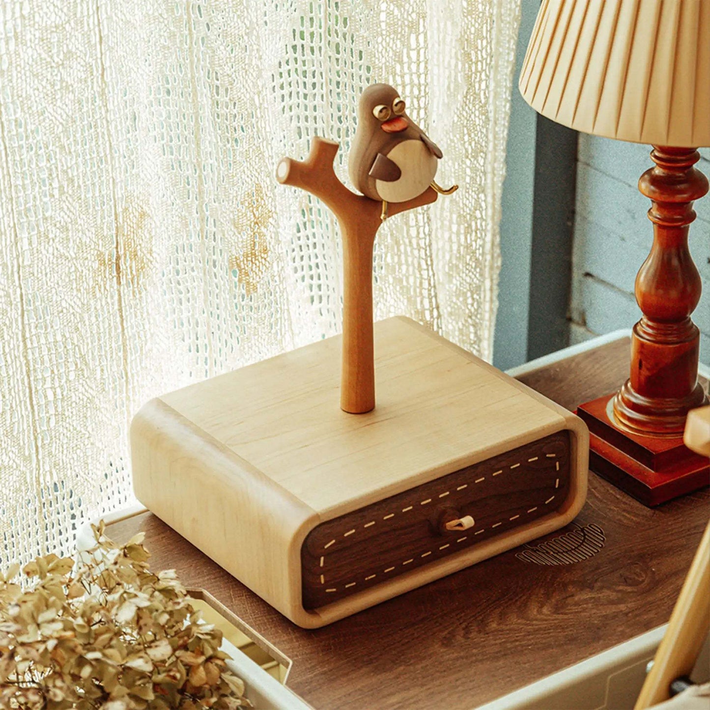 Birdy, the Watcher - Desktop Storage Box natutopia