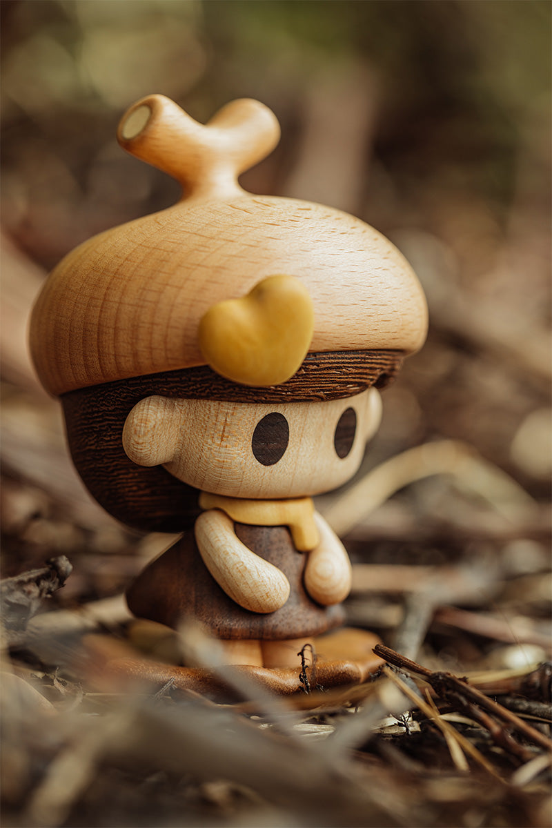Winki Acorn Figurine